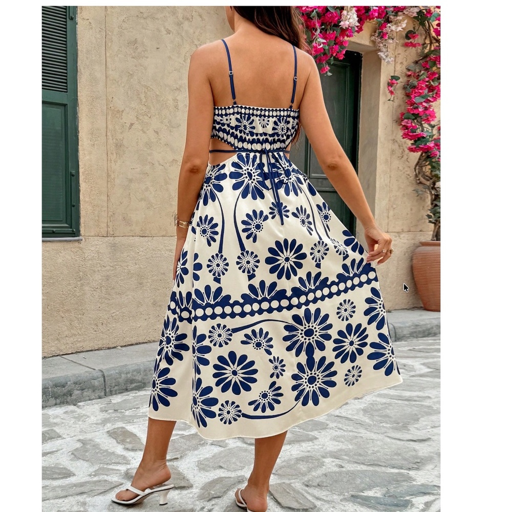 Maternity Floral Print Cami Cut out Midi Dress - Picture 3 of 5